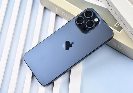 西青苹果维修点分享iPhone 15 Pro Max屏幕更换全新实操风险 
